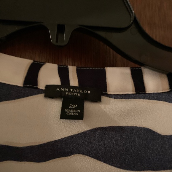 Blouse - Picture 2 of 2